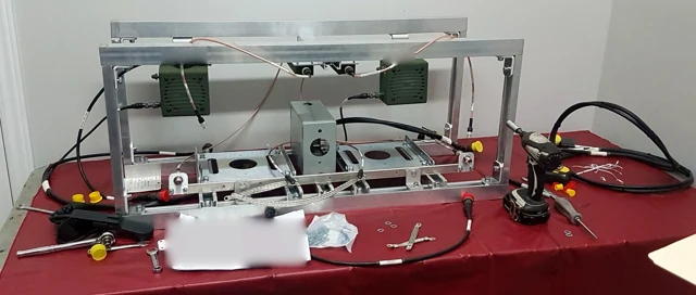 Very high frequency (VHF) tactical systems — equipment and installation detail