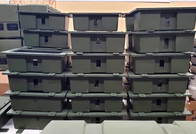 Very high frequency (VHF) tactical systems — equipment and installation detail